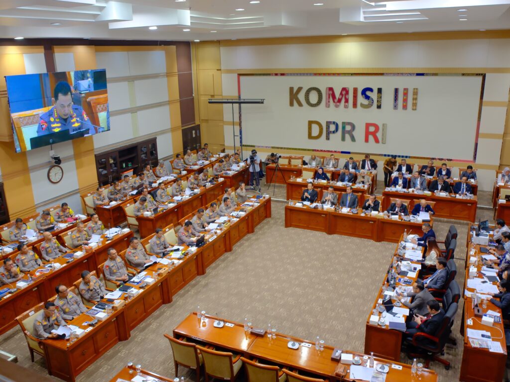 Rapat Kerja Kapolri bersama Komisi III DPRI RI. (Foto: Jurnal IDN/Ist).