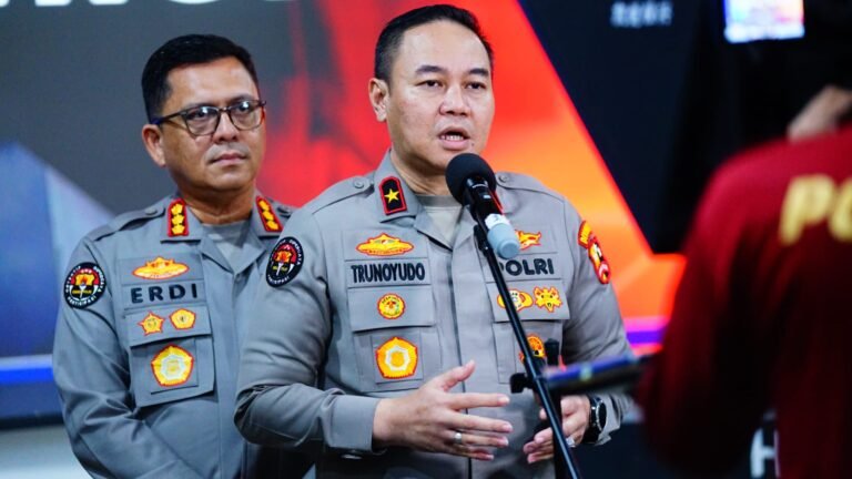 Karo Penmas Divisi Humas Polri, Brigjen Pol Trunoyudo Wisnu Andiko beri keterangan. (Foto: Jurnal IDN/Ist).