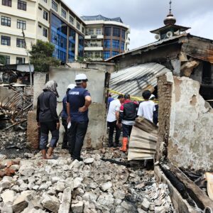 Kebakaran di Kebon Kosong Kemayoran, Polri Olah TKP. (Foto: Jurnal IDN/Ist).