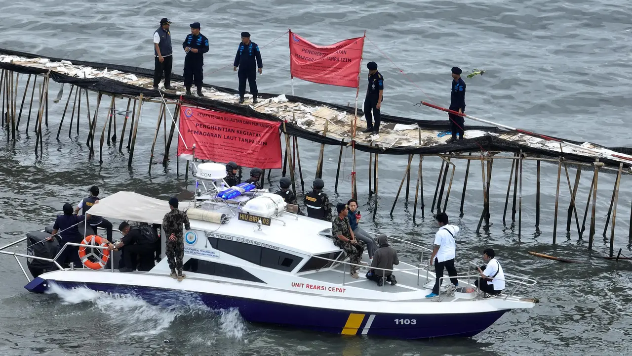 Pagar Laut sepanjang 30,1 Km di Kabupaten Tangerang dibantah oleh PIK 2. (Foto: Jurnal IDN/dok KKP).