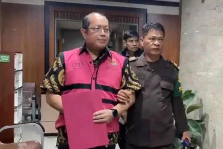 Dirjen Anggaran Kemenkeu Isa Rachmatarwata jadi tersangka kasus korupsi Jiwasraya. (Foto; Jurnal IDN/dok Kejagung).