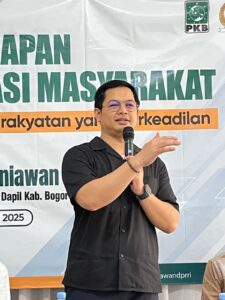 Anggota DPR RI Tommy Kurniawan serap aspirasi masyarakat di Kabuaten Bogor> (Foto: Jurnal IDN).