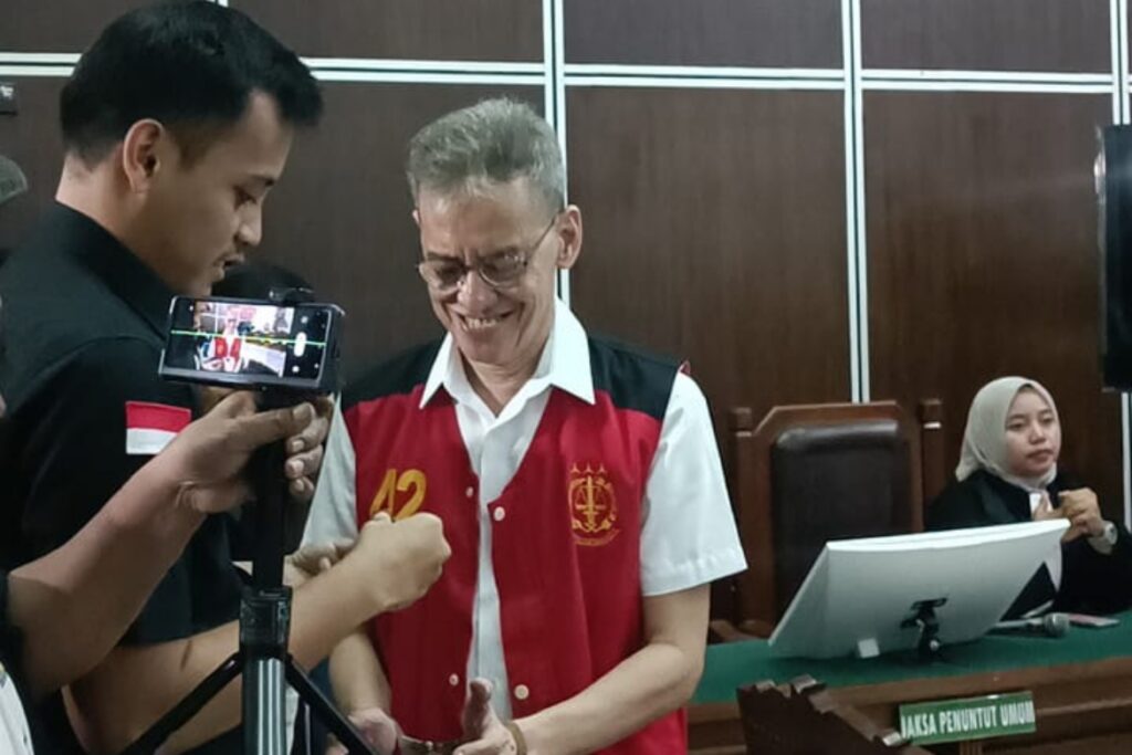 Divonis 10 Bulan Penjara, Deolipa Yumara Ungkap Alasan Fariz RM Tak Ajukan Banding