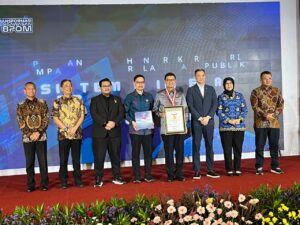 BPOM Luncurkan Layanan Izin Edar Berbasis AI dan Perkuat Kemitraan Orang Tua Angkat UMKM. (Foto: Jurnal IDN).