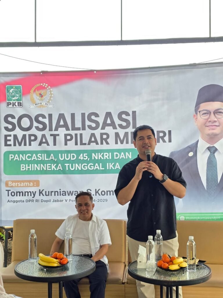 Anggota DPR RI Tommy Kurniawan melaksanakan Sosialisasi Empat Pilar MPR RI dengan berdiskusi bersama warga. (Foto: Jurnal IDN).