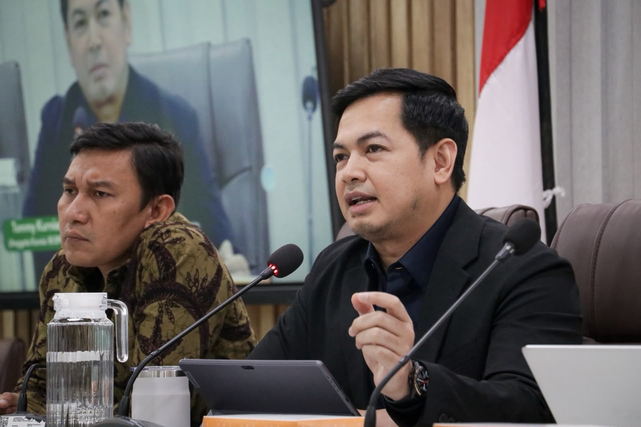 Anggota Komisi XI Tommy Kurniawan dalam diskusi Publik Fraksi PKB DPR bertajuk Rupiah Melemah Ancaman Stabilitas Ekonomi dan Perbankan: Menakar Kesiapan BI dan LPS. (Foto: Jurnas/Ist).