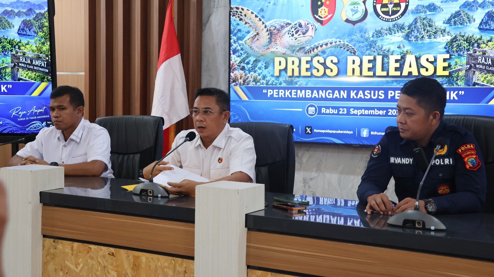 Polda Papua Barat Daya tetapkan WNA Tiongkok sebagai tersangka kasus pembunuhan penyu di Raja Ampat.